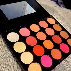 Beauty Treats Professional Blush Palette